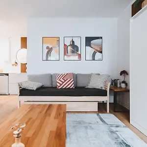 https://spacious-2-bedroom-scandic-apartment-in-design-district.tophotelshelsinki.com
