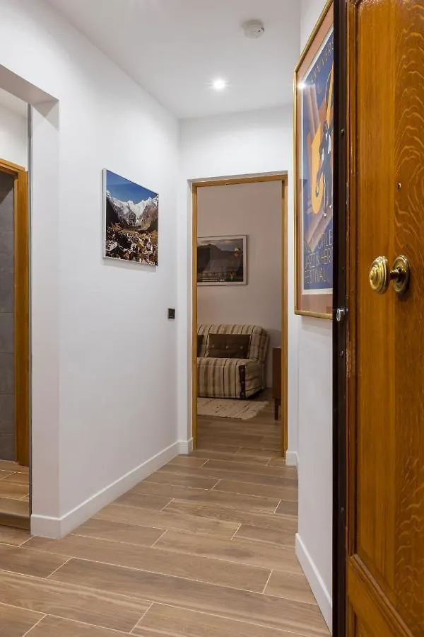 Apartment Veeve - Almond Blossom Paris